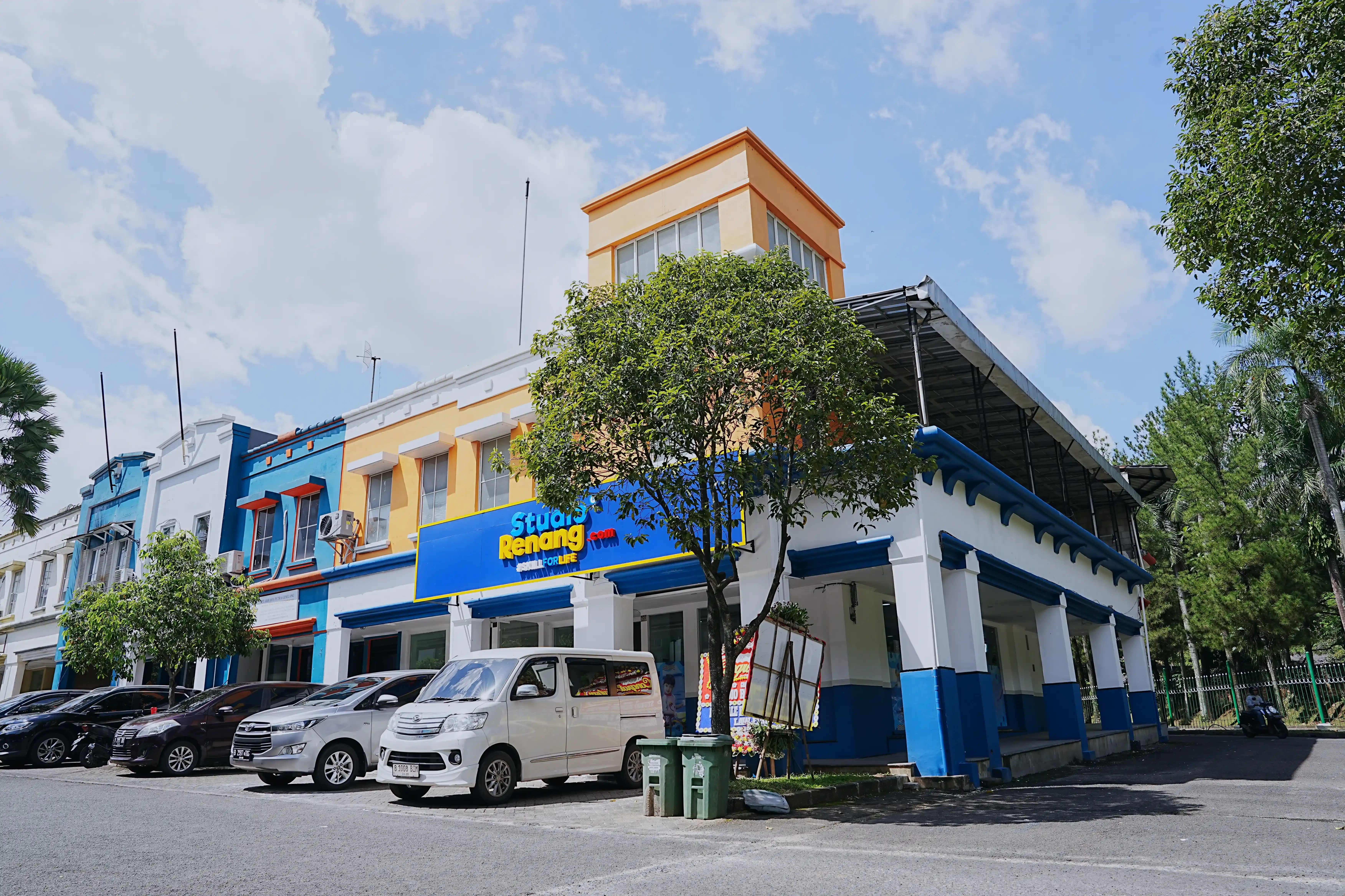Kegiatan kelas renang anak di Studio Renang